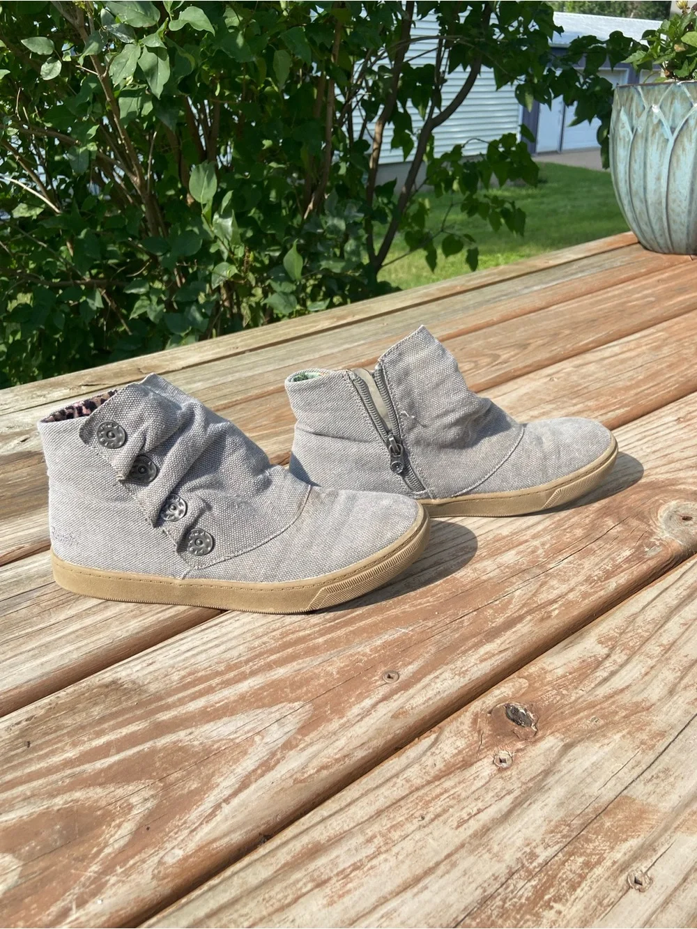 Blowfish Light Gray Canvas Button Ankle Boots for Kids